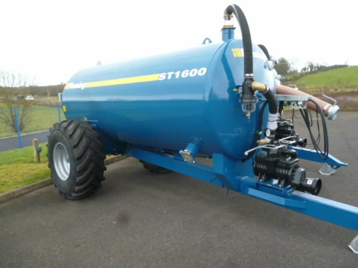 Fleming 1600g Slurry Tanker - Image 1