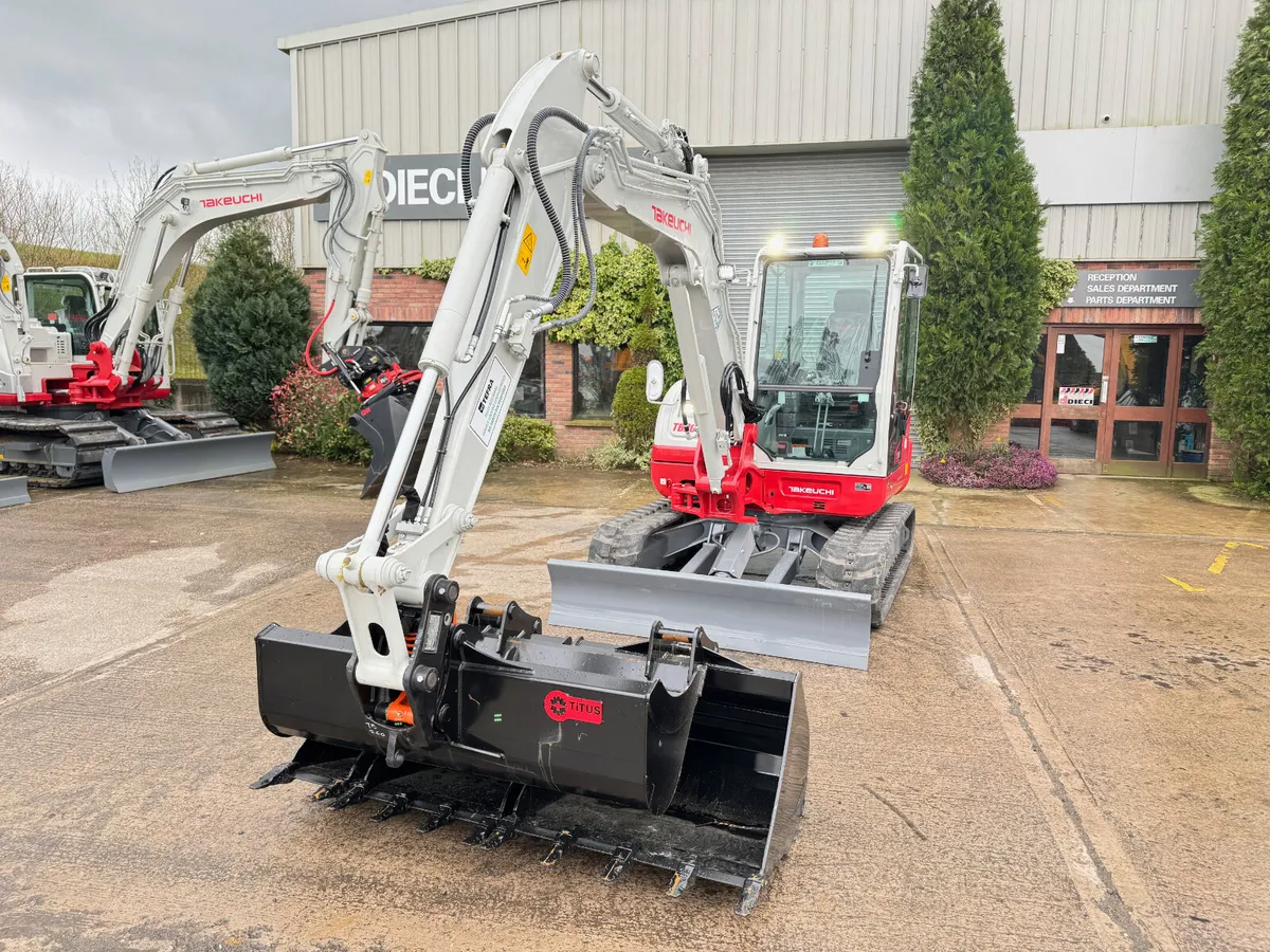 New Takeuchi TB260 - 6 Ton Digger - Image 3