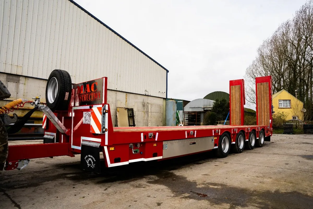 A&W Trailers Ltd Low loader - Image 1