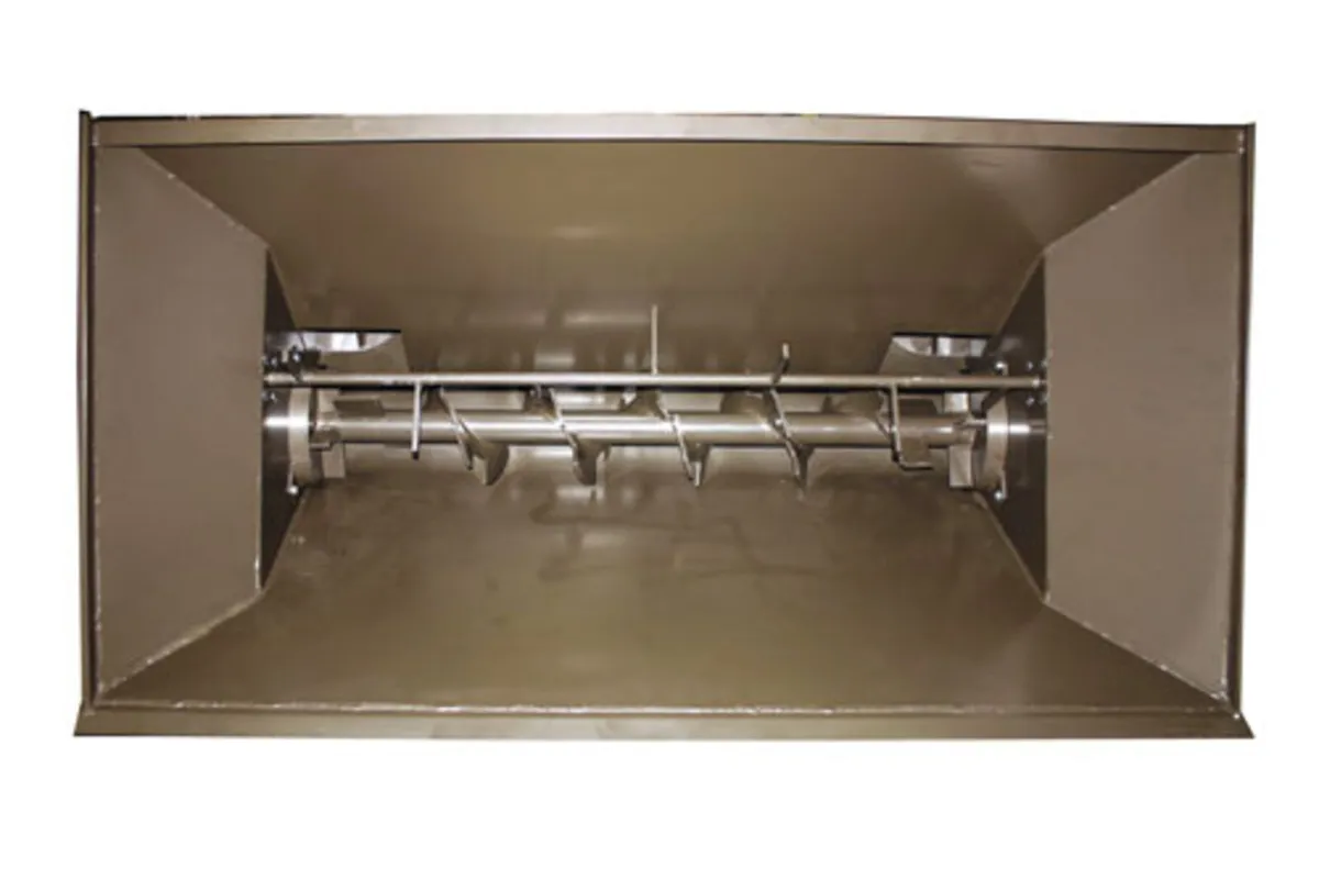 CUBICLE BEDDER SAWDUST SPREADER - Image 4