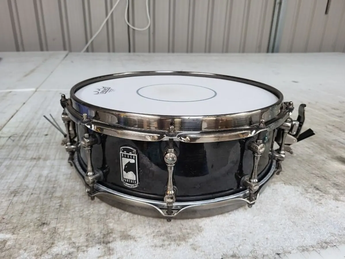 Mapex black 2024 widow snare