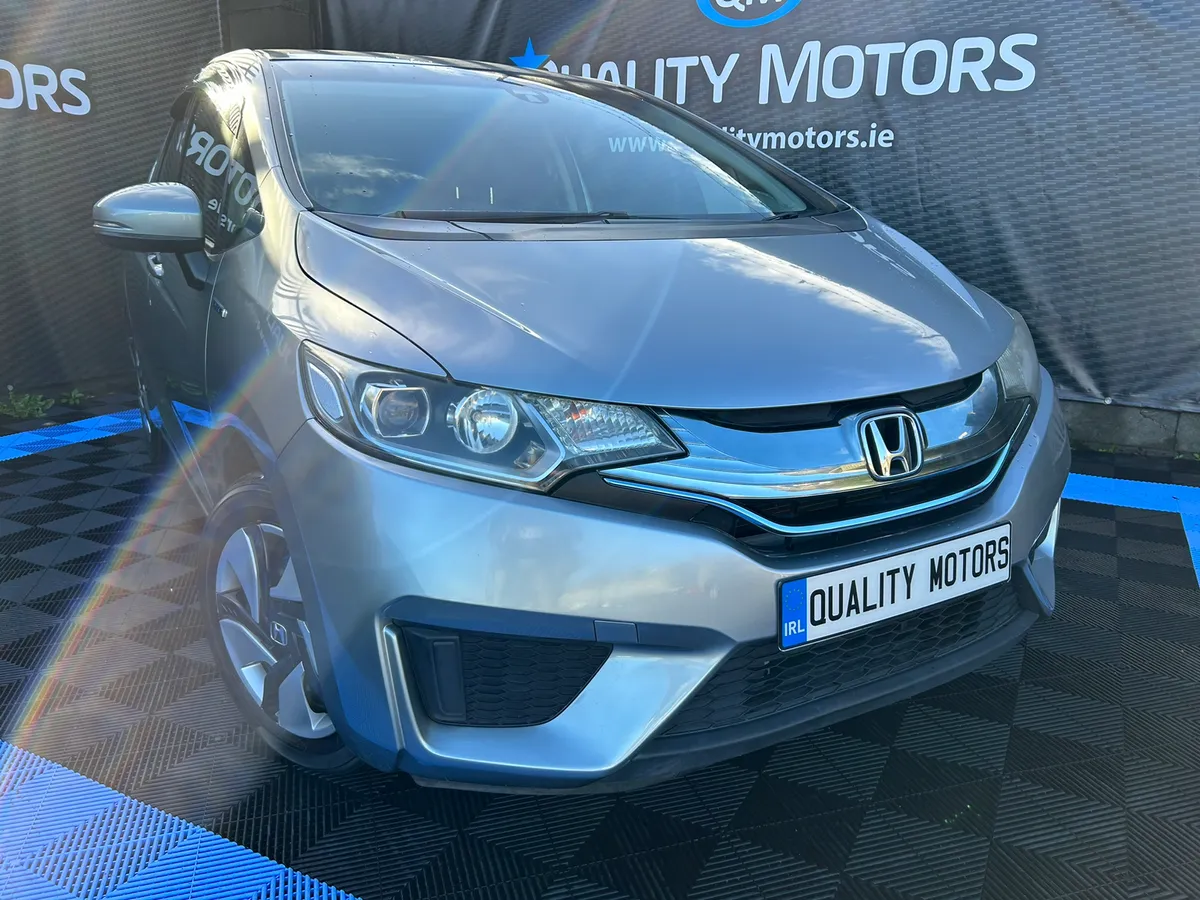 2014 HONDA FIT 1.5 AUTO LOW MILES (S203) - Image 2