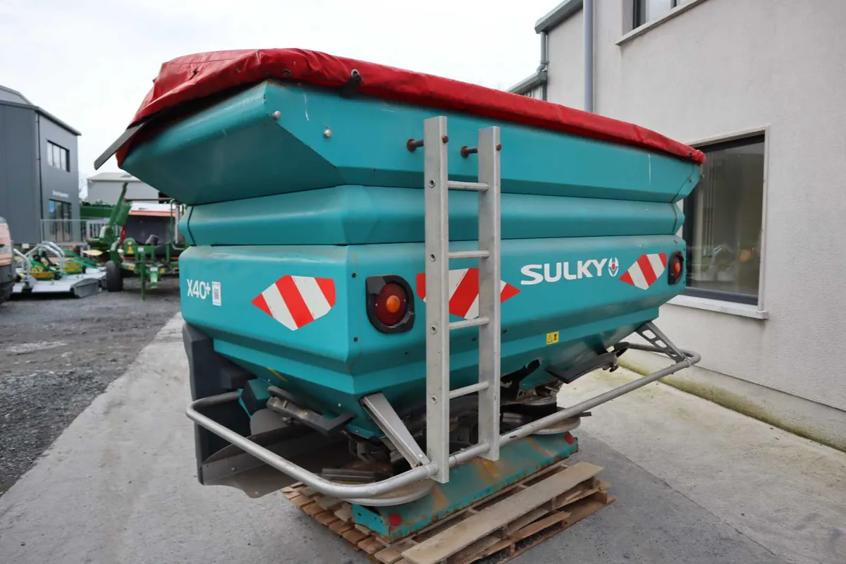 Sulky X40 3ton Fertiliser Spreader - Image 1