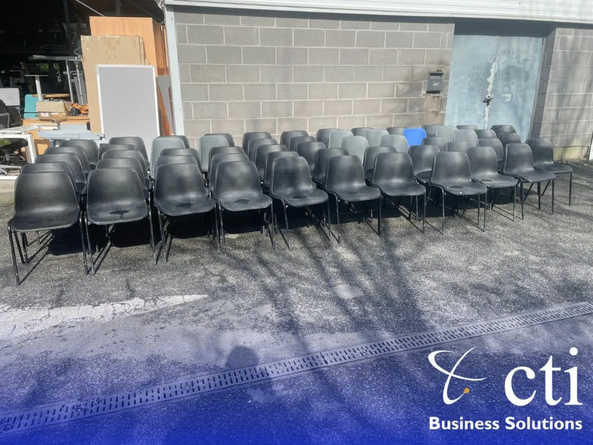 200 Polyprop Meeting Chairs - Ex-Corporate
