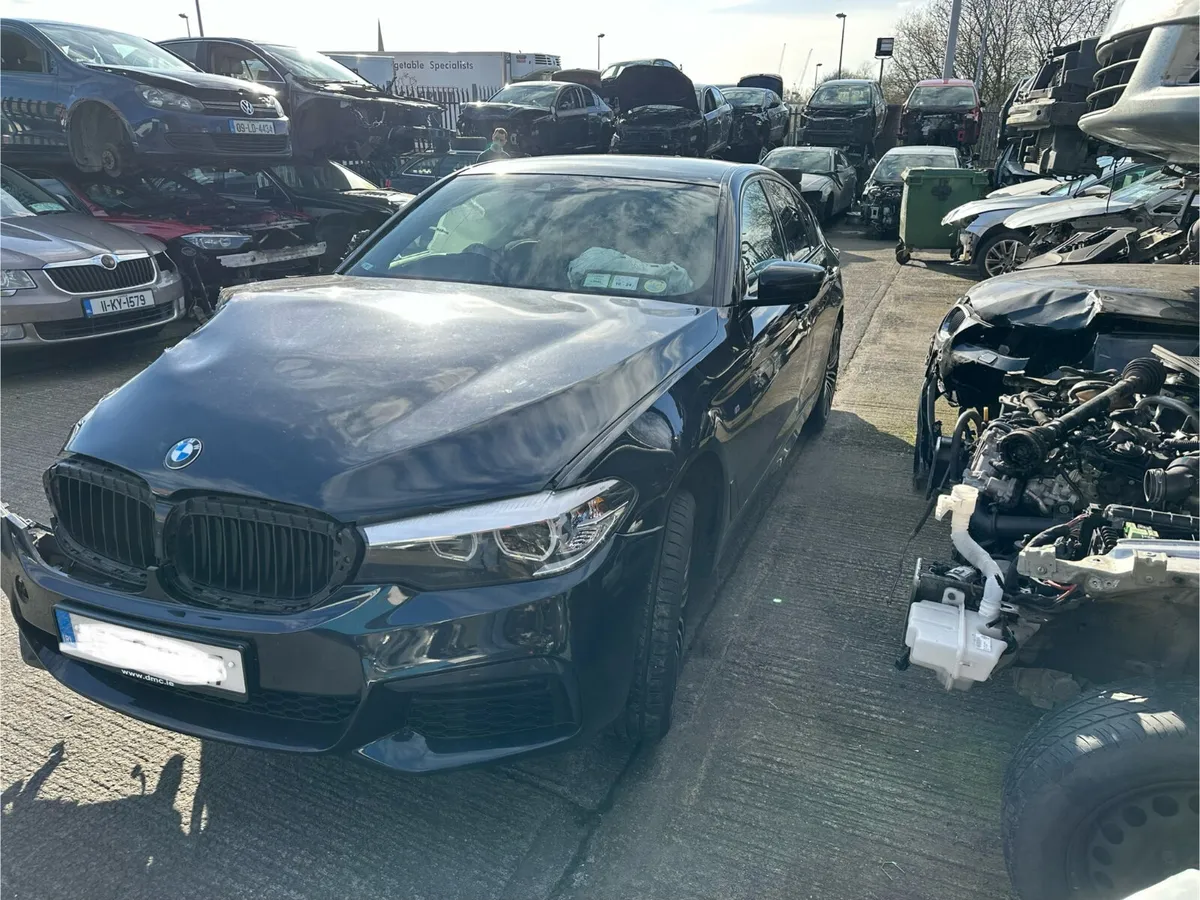 2018 BMW 520D BREAKING G30 - Image 1