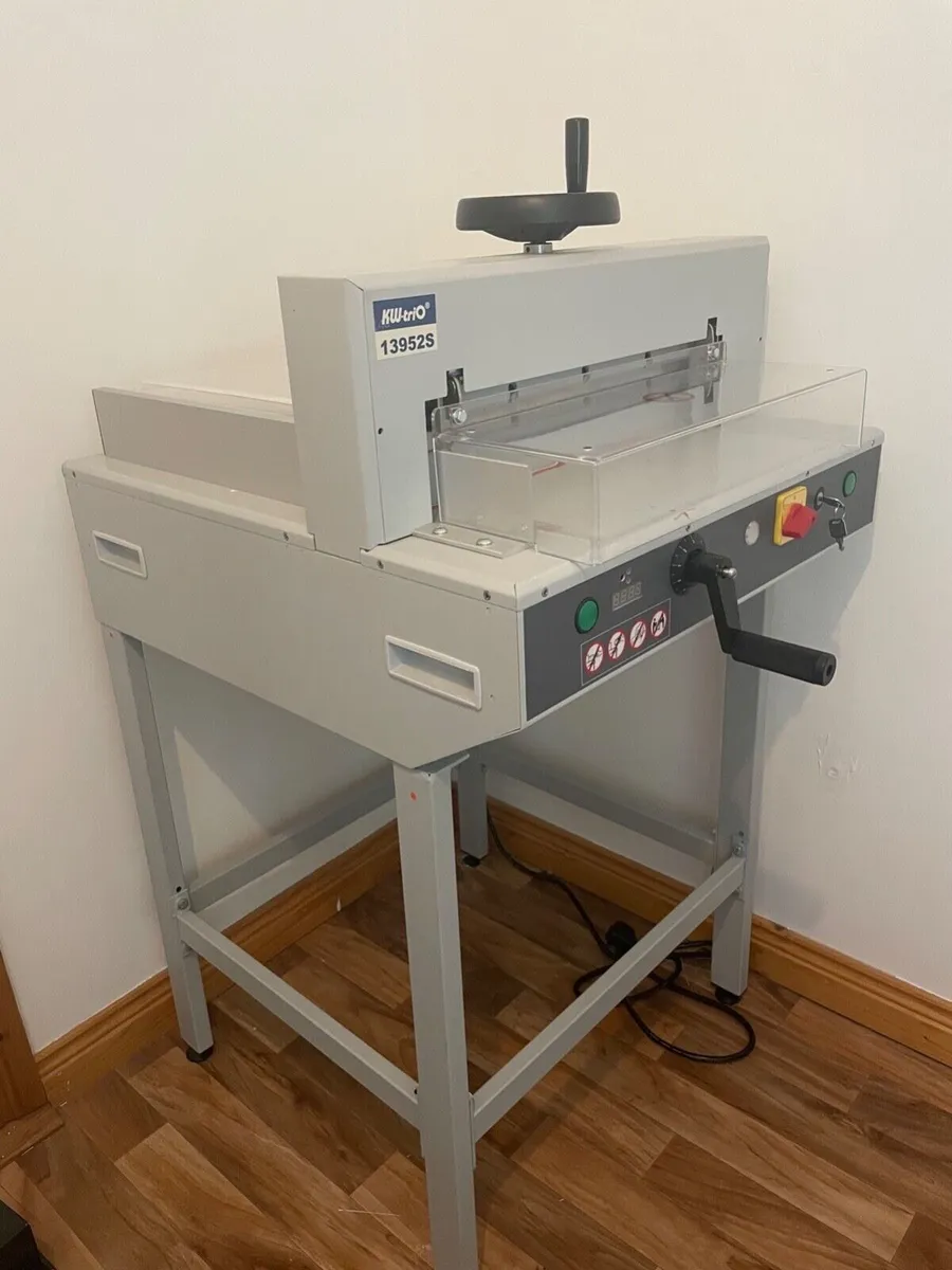 Guillotine Paper Cutter A3 semi automatic - Image 1