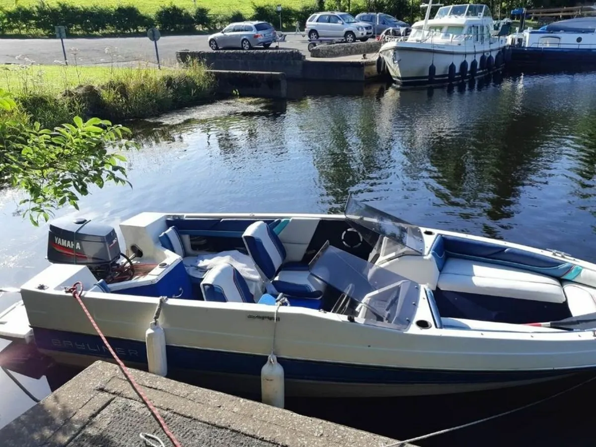 1998 Bayliner Capri Speed Boat & Yamaha 30HP - Image 2