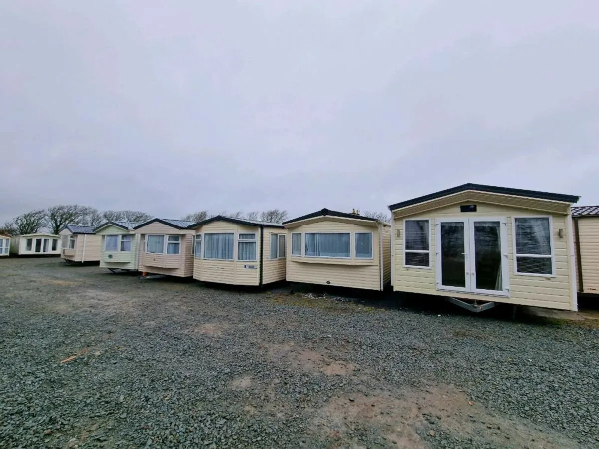 MASSIVE SELECTION OVER 100 MOBILE HOMES IN STOCK - Image 2