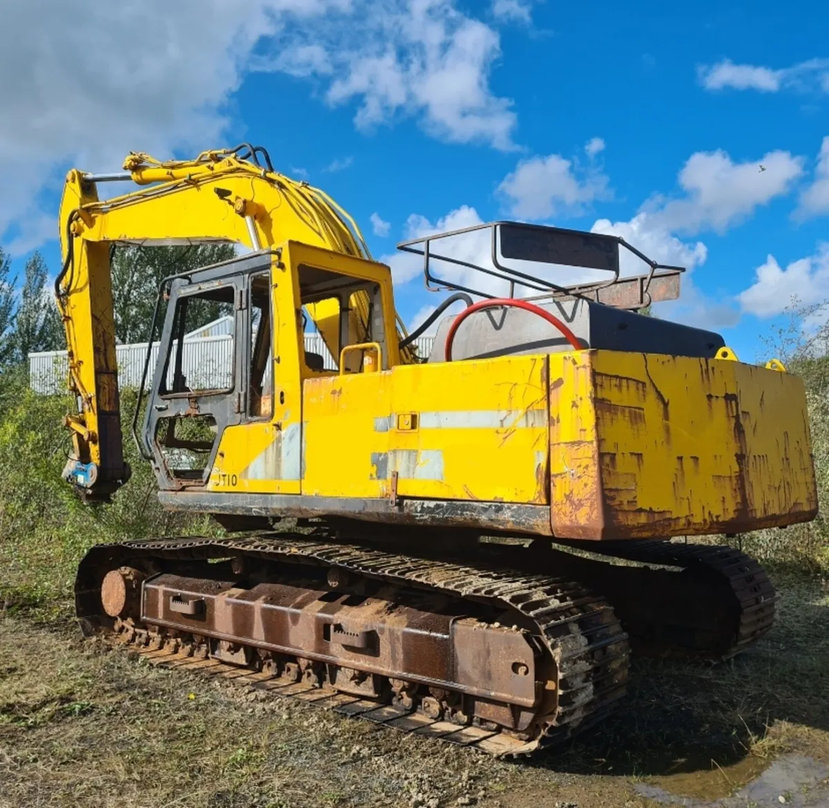 JCB JS200LC JS220LC BREAKING FOR SPARES SPARE PART
