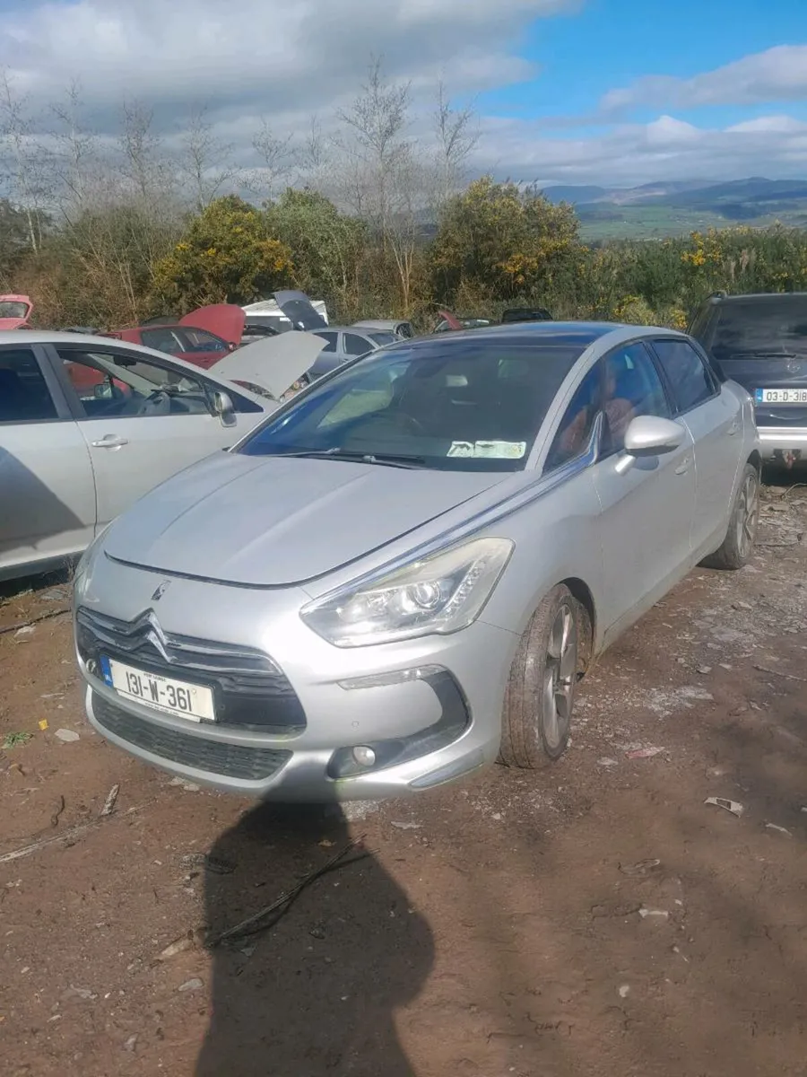 Breaking citroen ds5 - Image 1