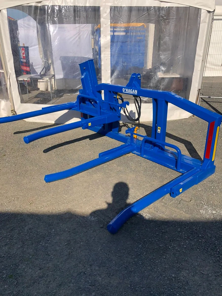 Bale Lifter - Image 1