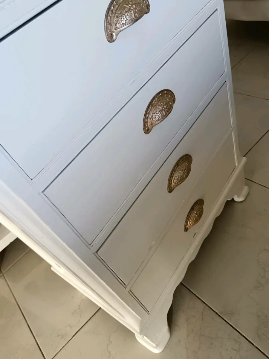 Chest of drawers for sale in Co. Westmeath for €160 on DoneDeal