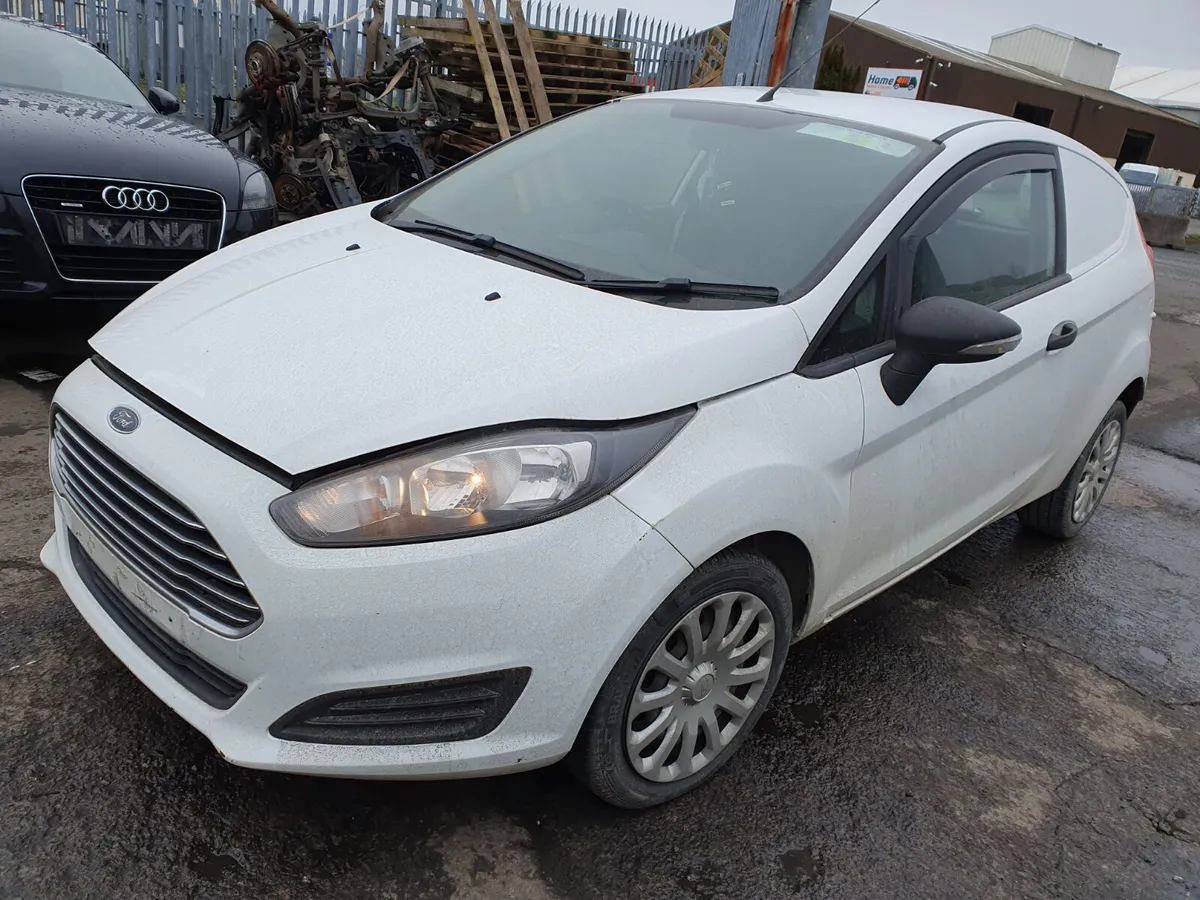 15 FORD FIESTA  1.5 TDCI 2 DOOR FOR BREAKING - Image 1