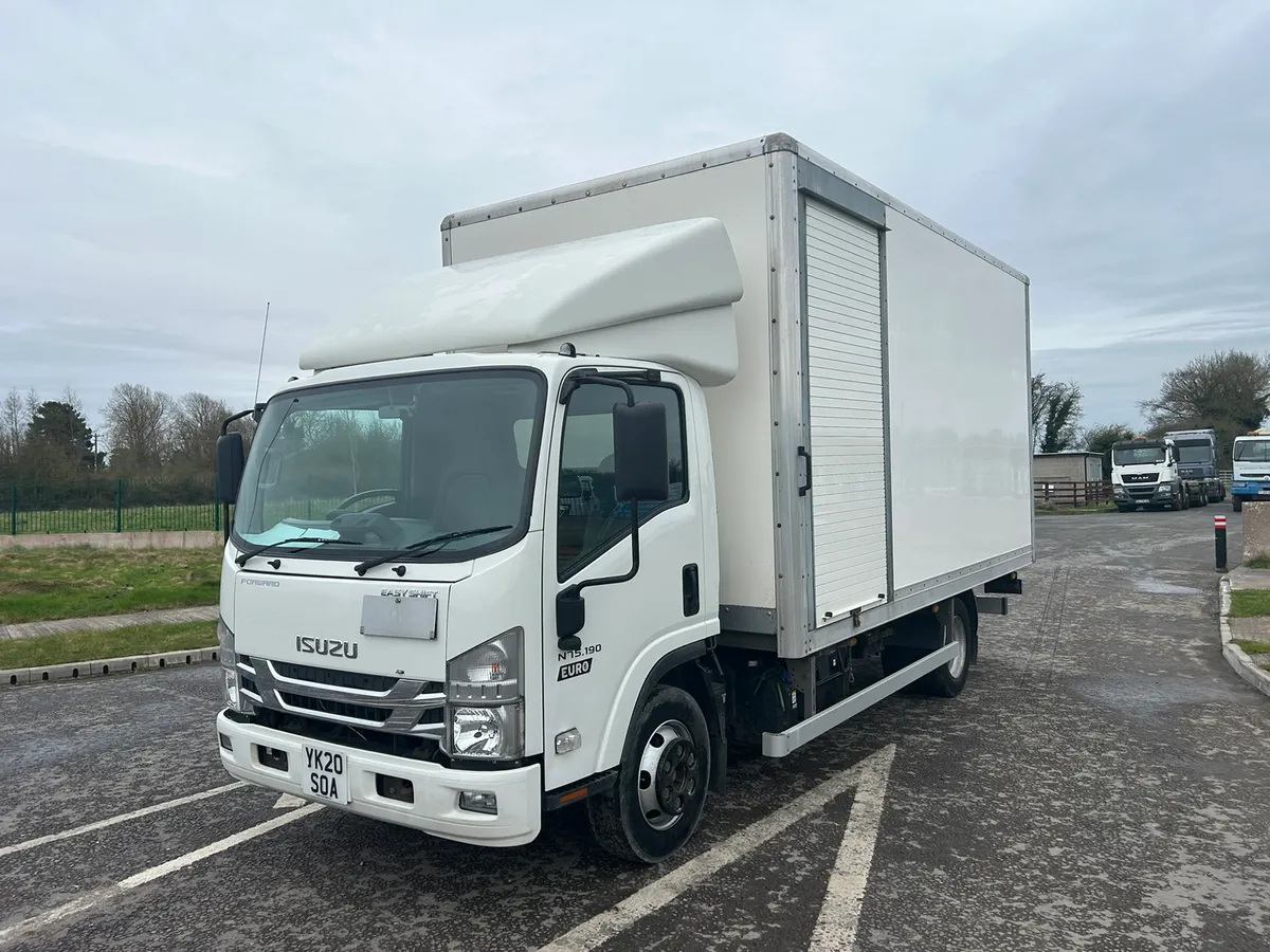 2020 Isuzu Boxvan - Image 3