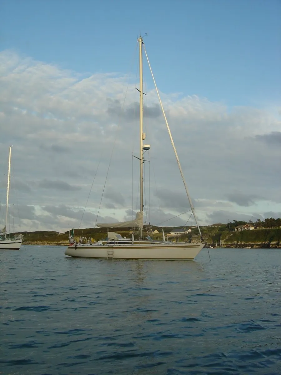 Yacht - Image 1