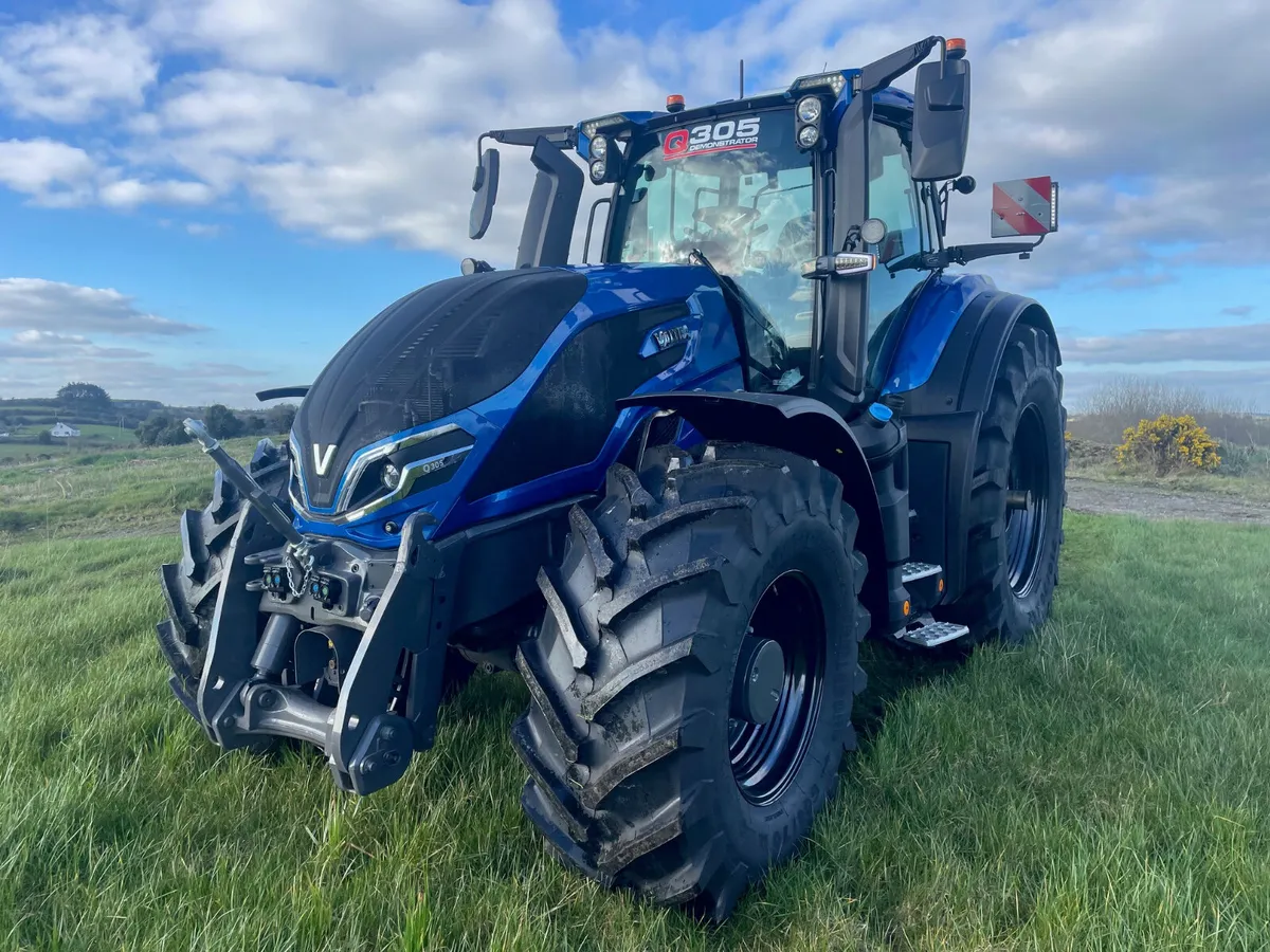 Valtra Q305 all Extra's Included - Image 3