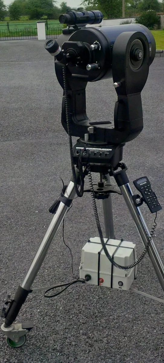 Meade LX 200 GPS  (200mm) 8" Telescope