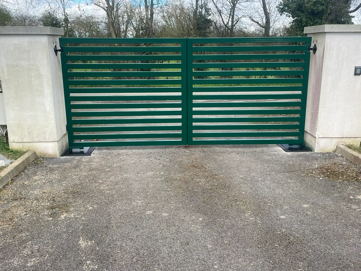 Automatic Gate Specialists