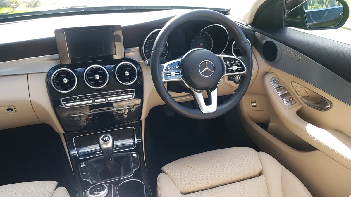 Mercedes-Benz C-Class 2019 C160 AVANTGARDE - Image 3