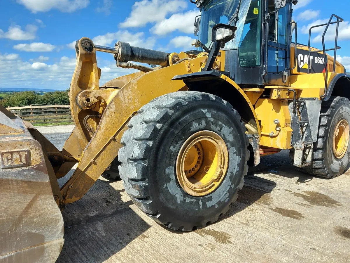 Wheeled loader Caterpillar Shovel - Image 2