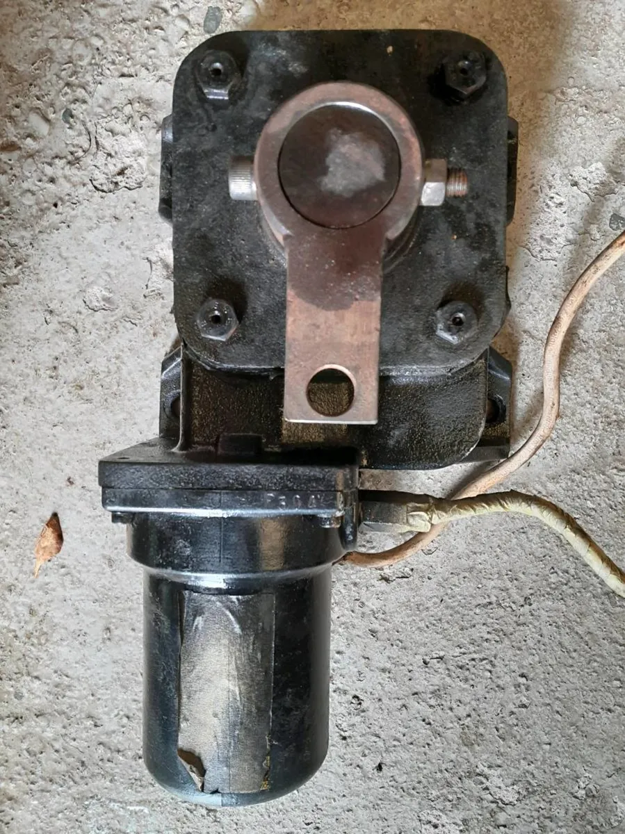 Electric gate motor