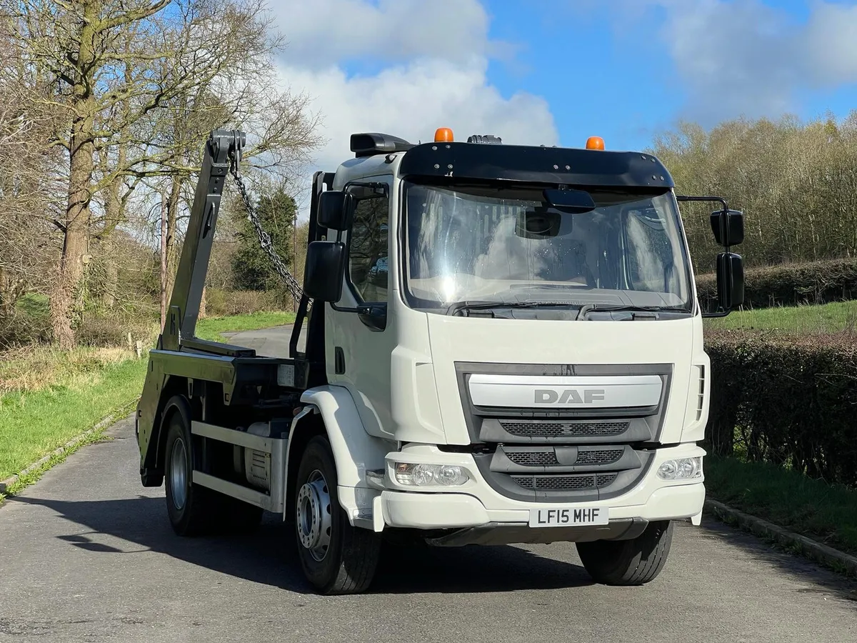DAF LF230 SKIP LORRY - Image 1