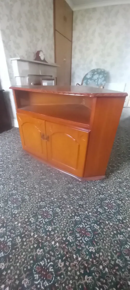 TV Corner unit for sale in Co. Cork for €70 on DoneDeal