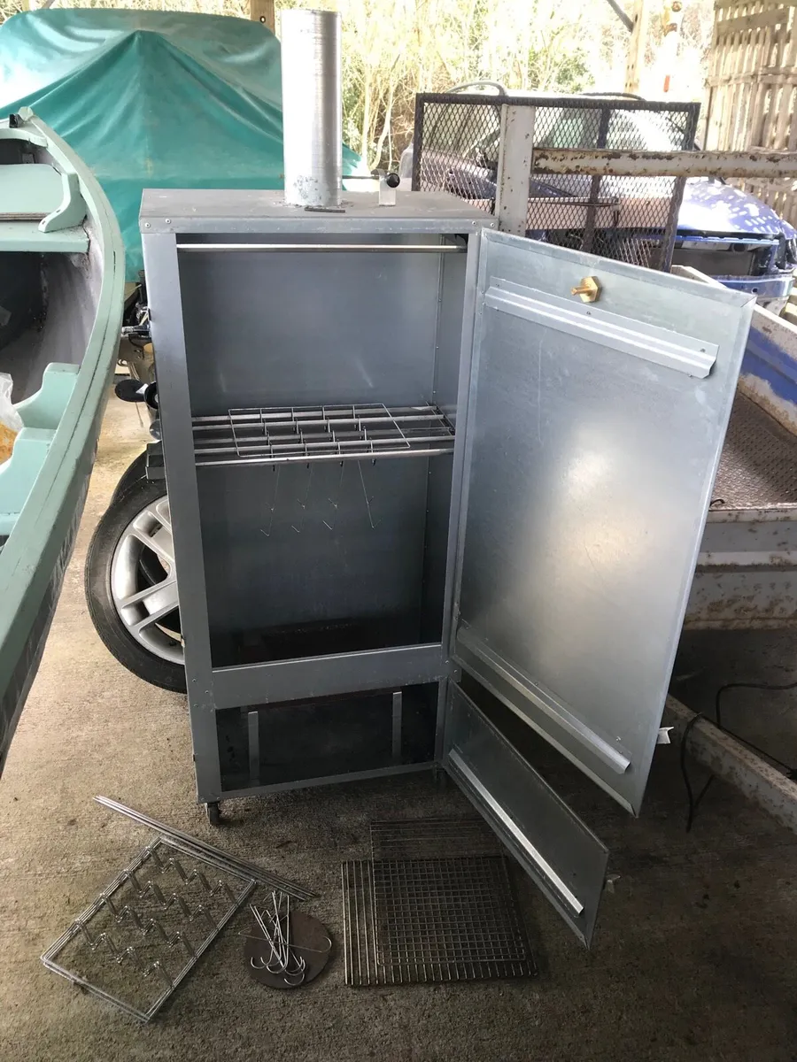 Watt Fish and meat smoker for sale in Co. Leitrim for €120 on DoneDeal