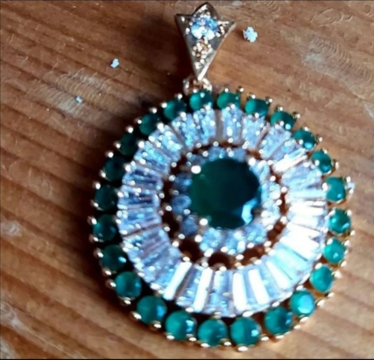 Stunning pendant - Image 1