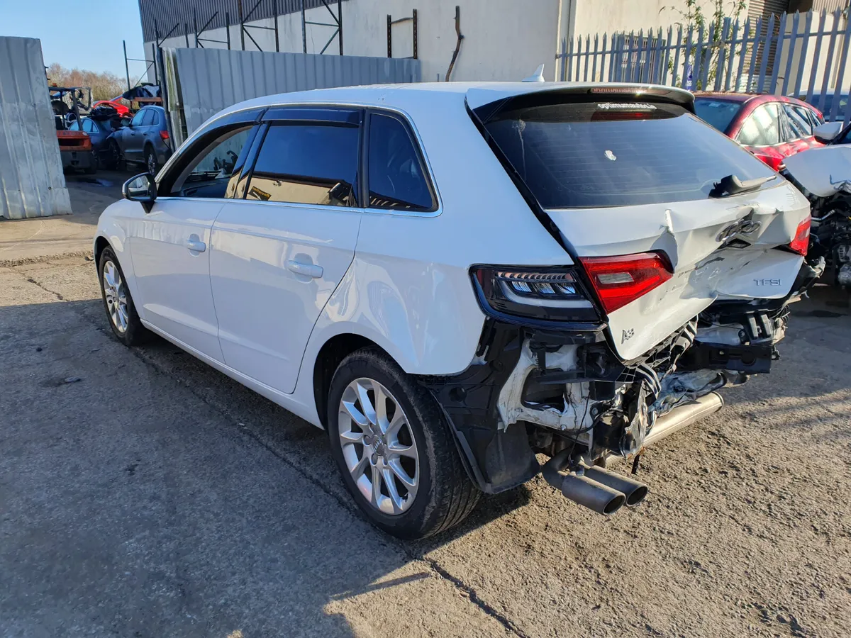 14 AUDI A3  1.4  TFSI (CXS) AUTO FOR BREAKING - Image 3