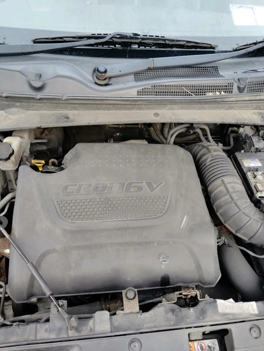 Breaking Kia Sportage 2012 2.0 crdi automatic - Image 2