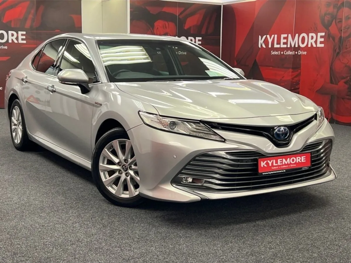 Toyota Camry Hybrid Executive Saloon W/front/rear