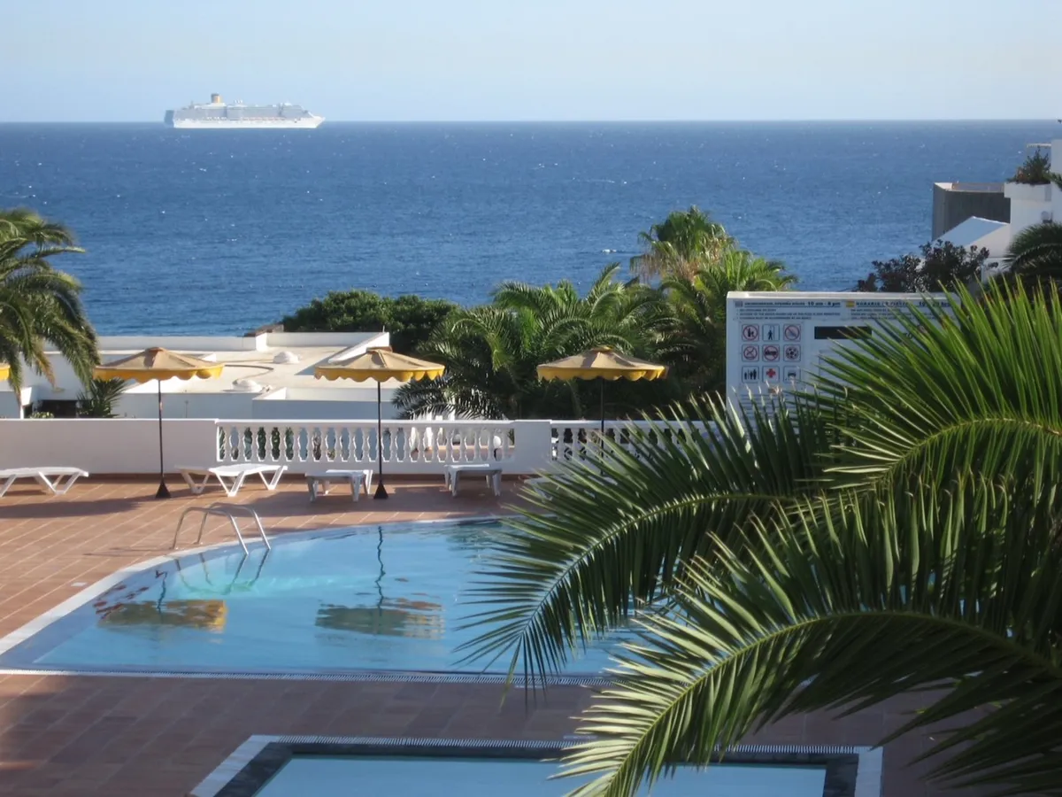Lanzarote port del Carmen beach Apt for rent!