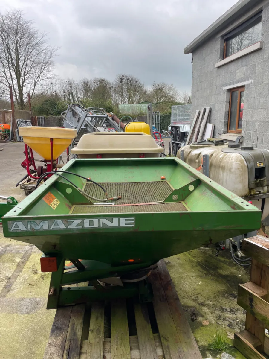 S/H Amazone zax fertilizer spreader for sale in Co. Meath for €1,600 on