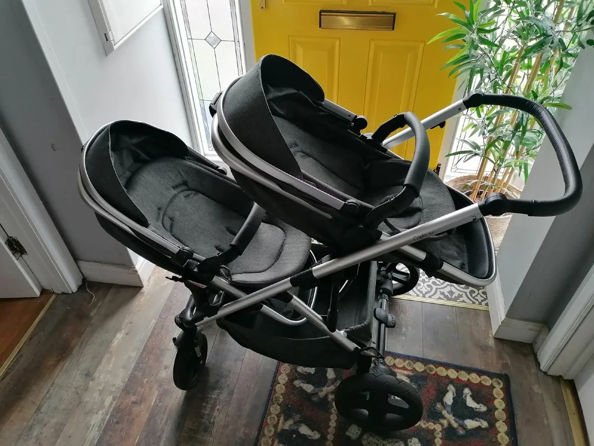Cupla Duo Twin Buggy & Twin Car Travel System for sale in Co. Limerick