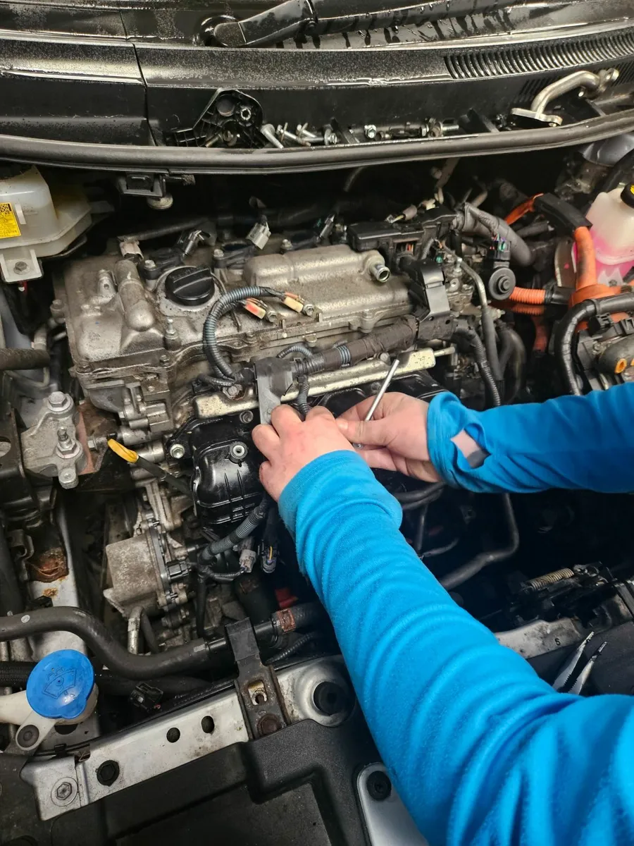 Hybrid Car &  Reconditioned Hybrid Battery Repair - Image 2