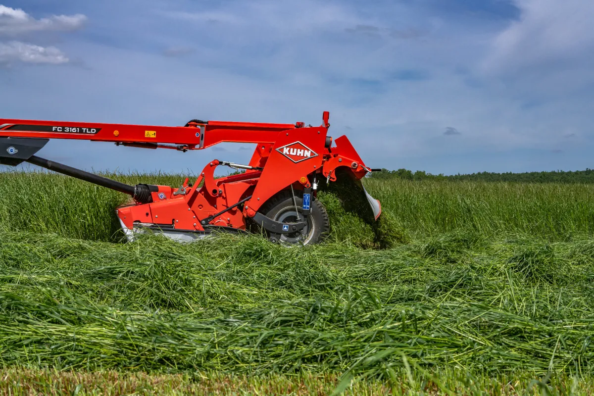 FC 1061 Series Trailed Mower Conditioner - Image 2