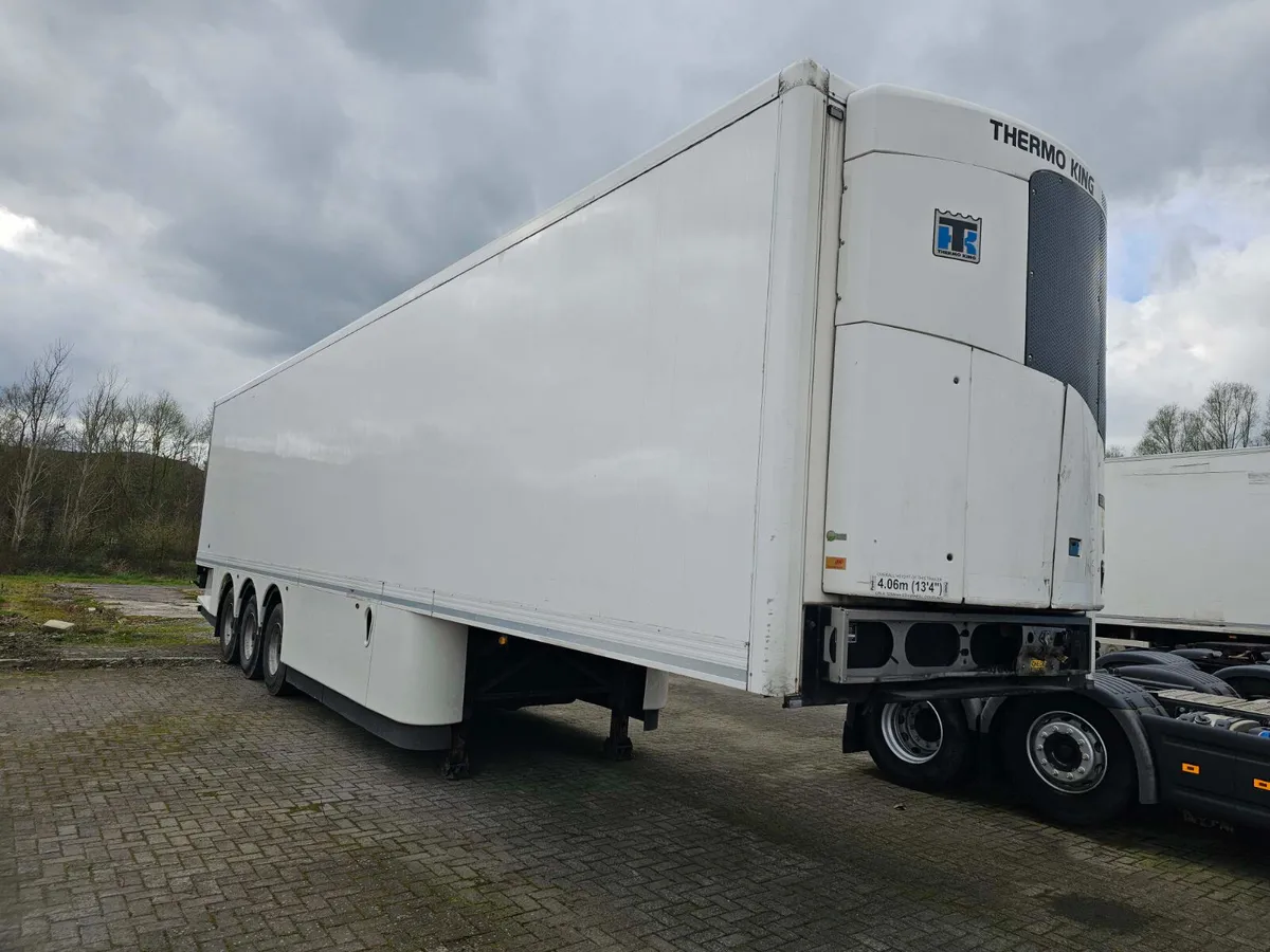 2016 Paneltex tri axle fridge trailer