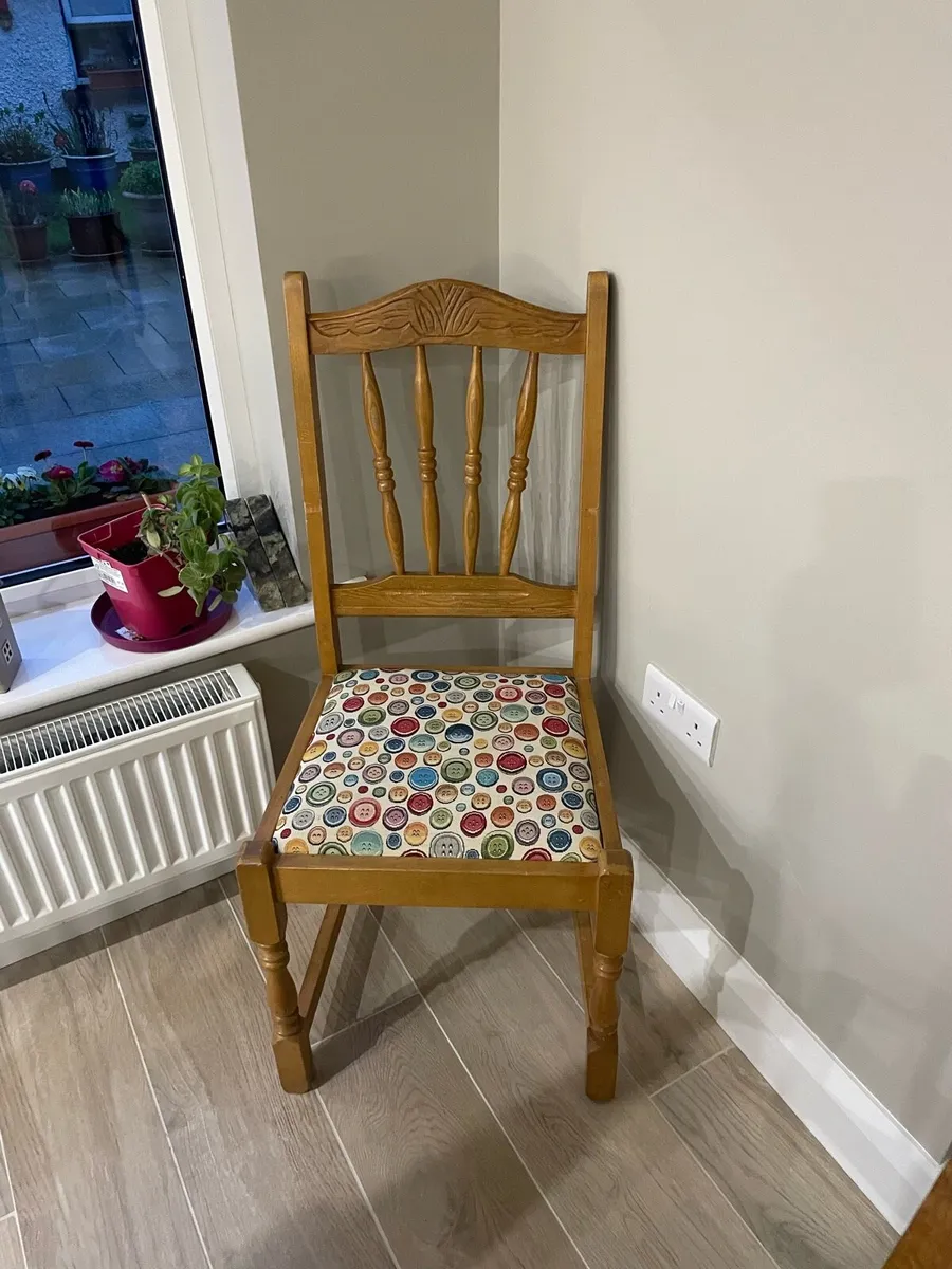 Kitchen table and 8 chairs
