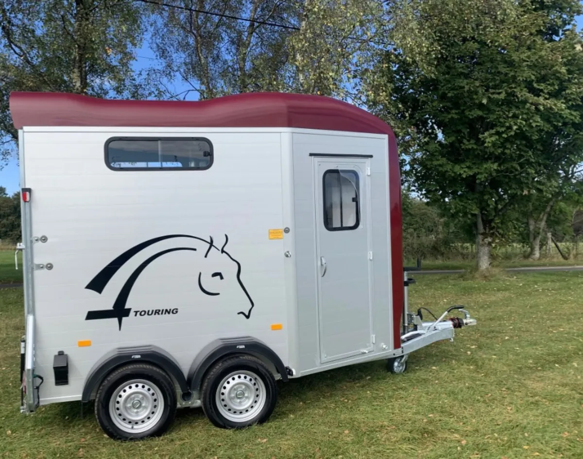 Cheval touring double Horsebox, 2nd hand