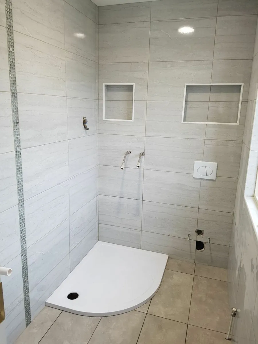 Tiler available - Image 1