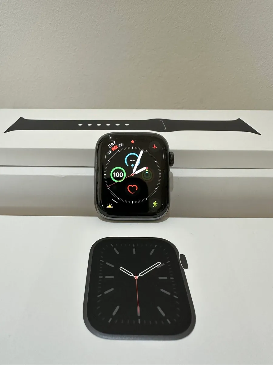 Apple Watch 6 (44mm) Stainless - Image 2