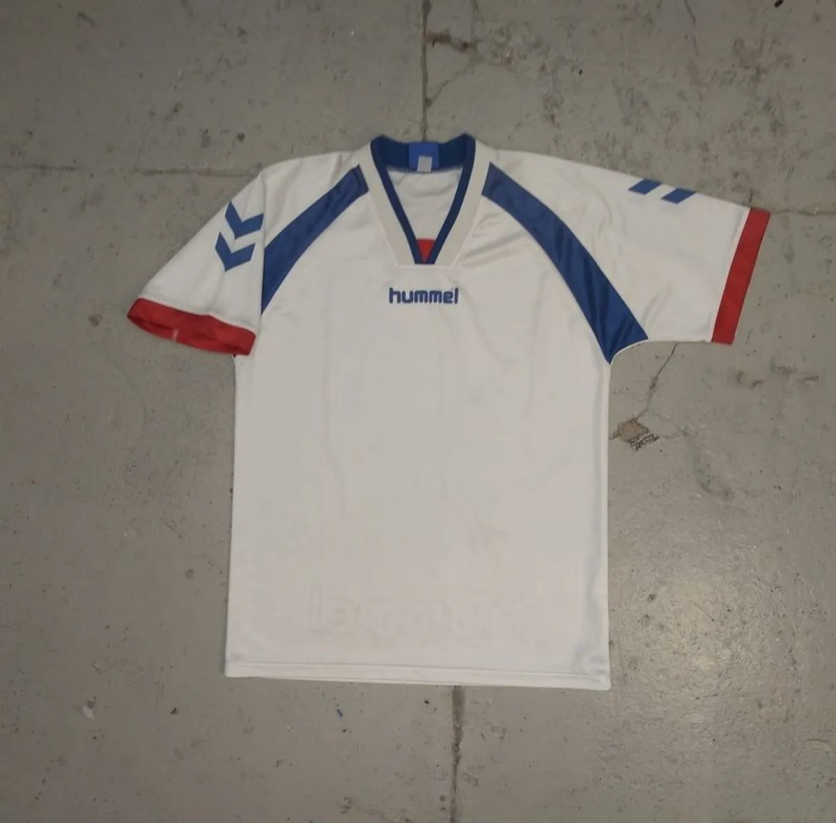 FREE POST Vintage Hummel Football Shirt 1990s Retro Jersey Shirt Soccer Football Festival Oldschool Spellout White