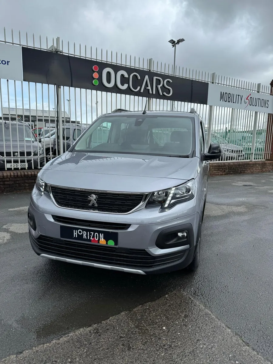 2023 Peugeot Rifter RE 3 Seats + wheelchair