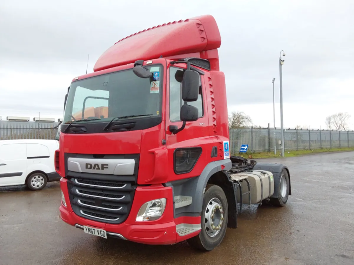 2017 DAF CF 370 DAY CAB Tractor unit