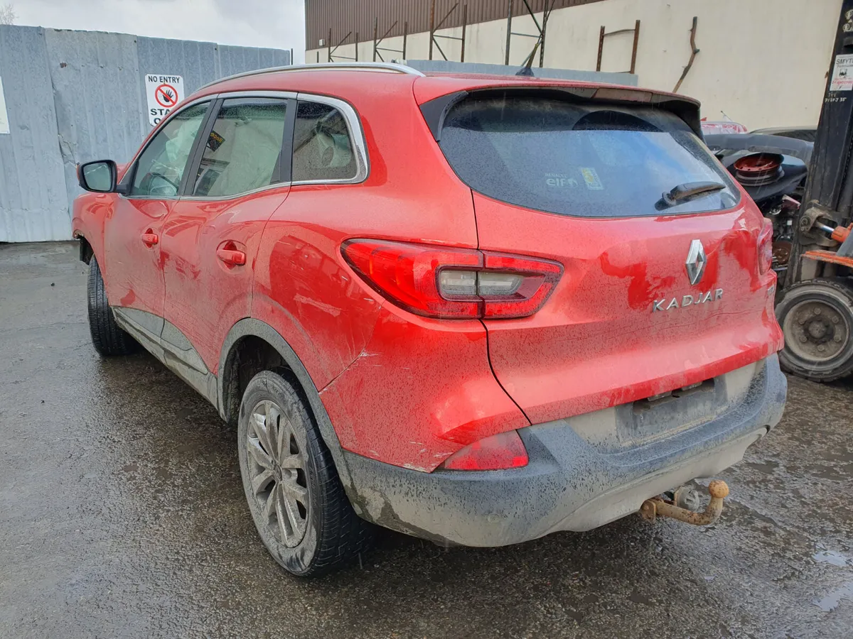 16 RENAULT KADJAR  1.5 DCI  AUTO FOR BREAKING - Image 3