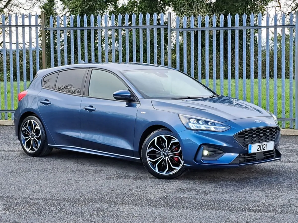 Ford Focus St-line 1.0turbo 125BHP X-edition  top