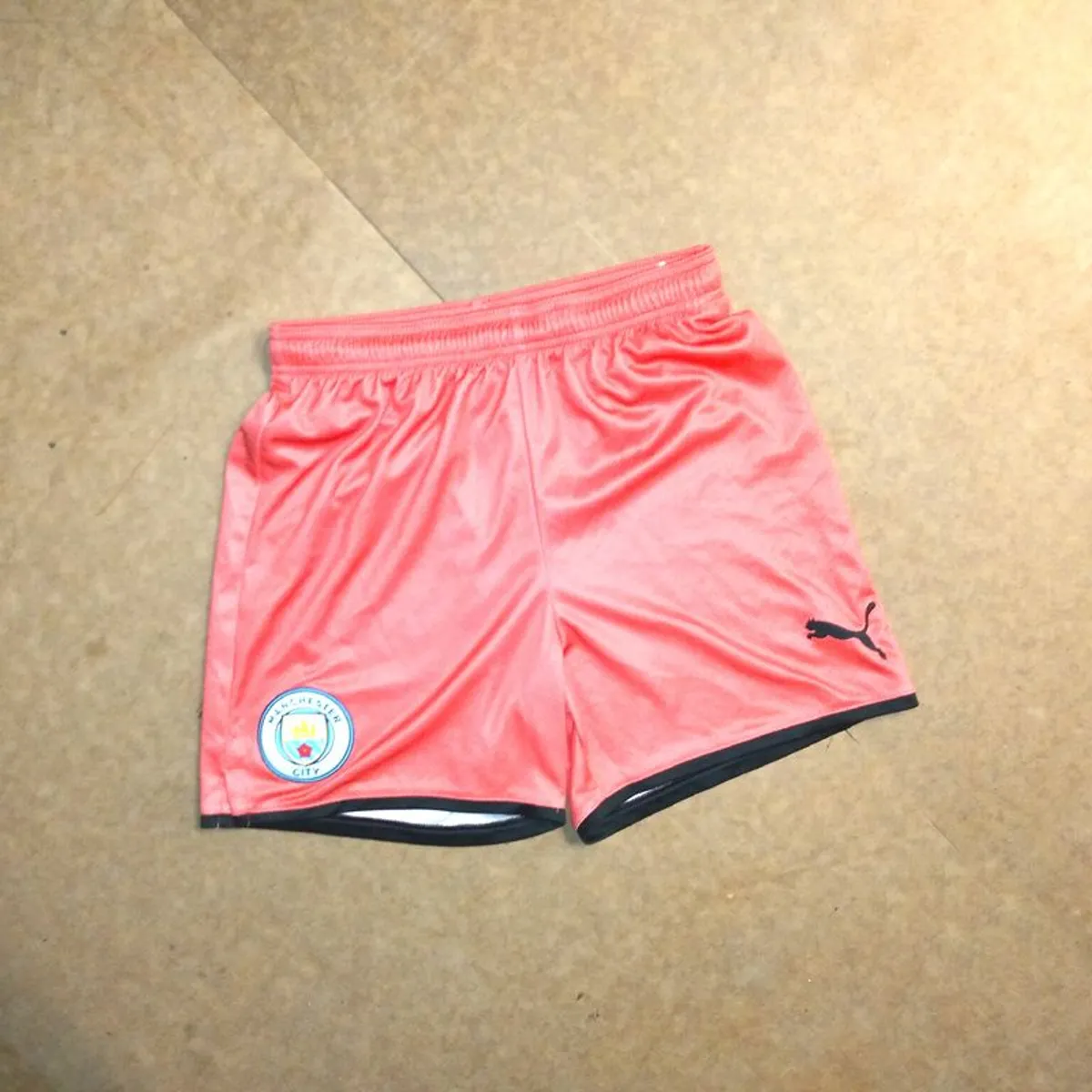 FREE POST Manchester City (13-14 Years)  Shorts  Puma  Football Soccer Peach Retro Boys Girls Youths Childs Childrens