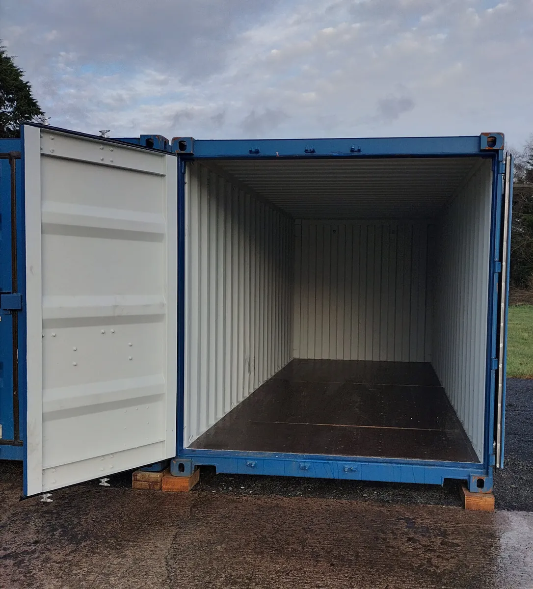 Containers - Image 3
