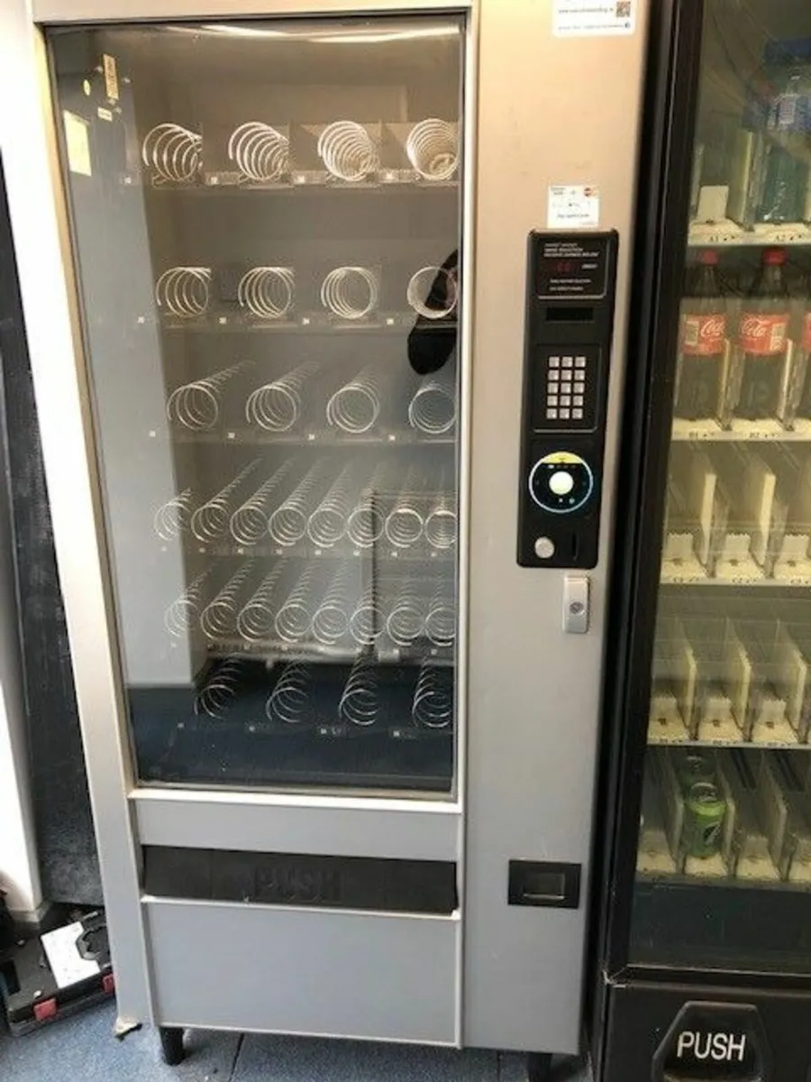 AP - Snack Vending Machine